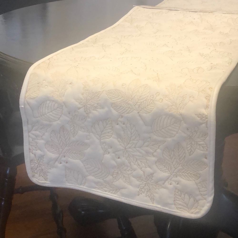 NWT Sage & Oak Decorative Table Runner Gold Stitch Leaves Beige 70 inches